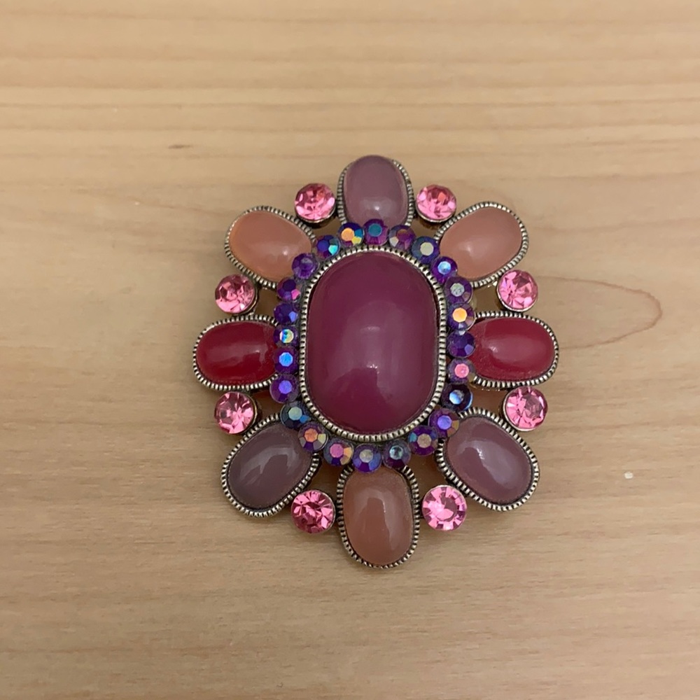Vintage Inspired Brooch Pin Pink